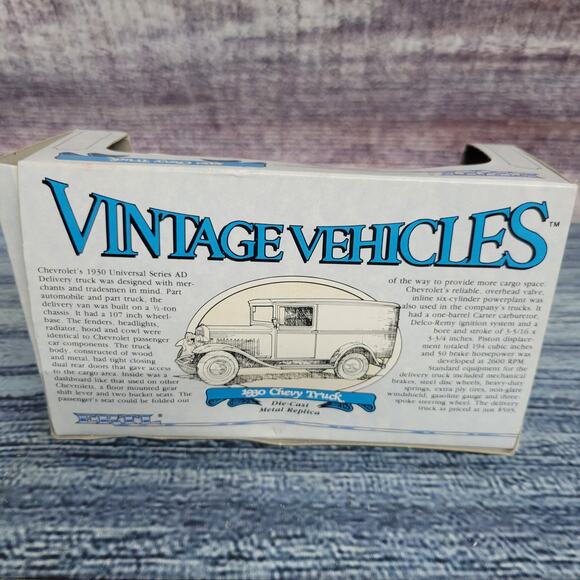 Vtg 1985 Ertl Vtg vehicles 1/43 scale diecast 1930 Chevy truck Younge coal & ice - Picture 10 of 11